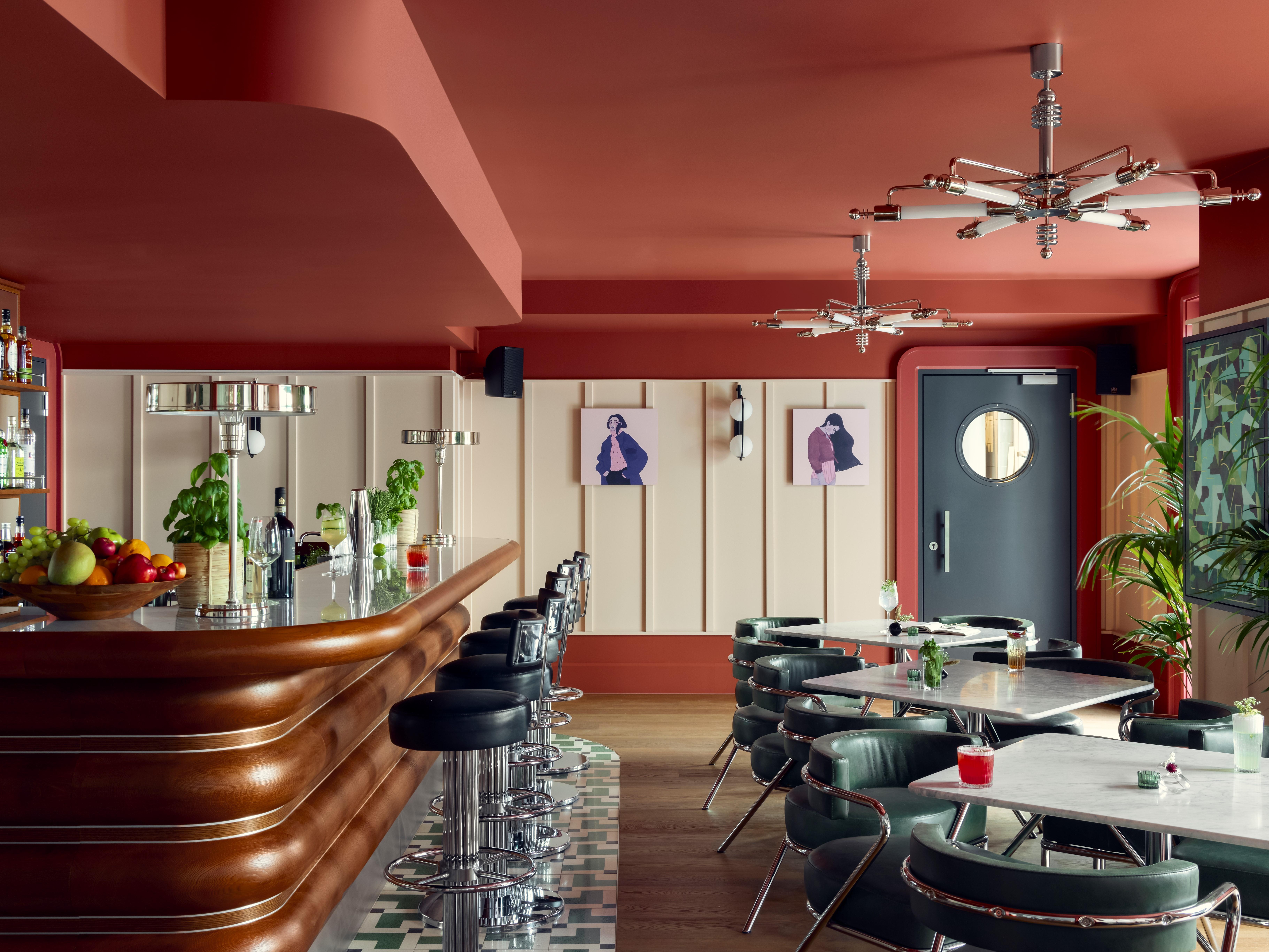 Schwan Locke Hotel 4*
